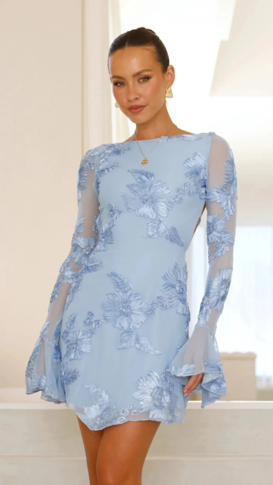 Julia™ | Robe mini avec broderie florale et dos nu