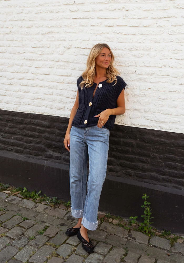 Fenja™ | Pull sans manches tricoté élégant pour toutes les couches
