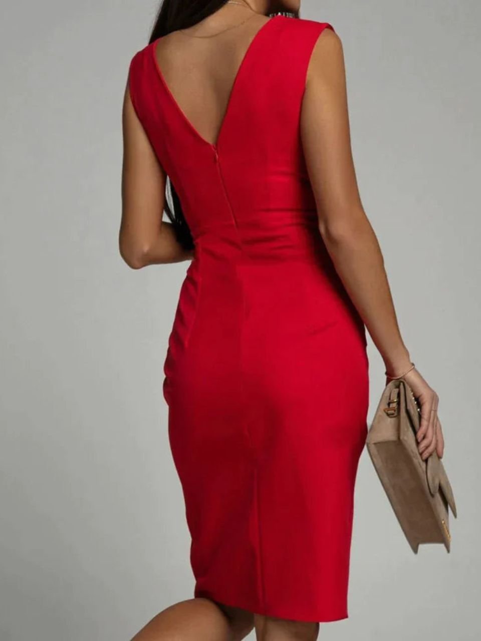 Victoria™ | Robe à décolleté en V et finesse féminine
